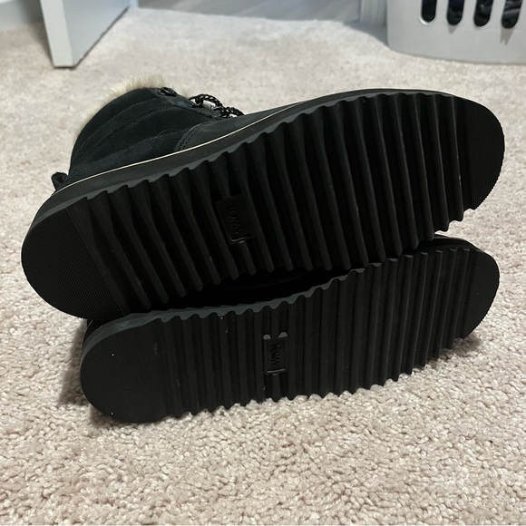 Toms Black Mojave Boots - Picture 6 of 6